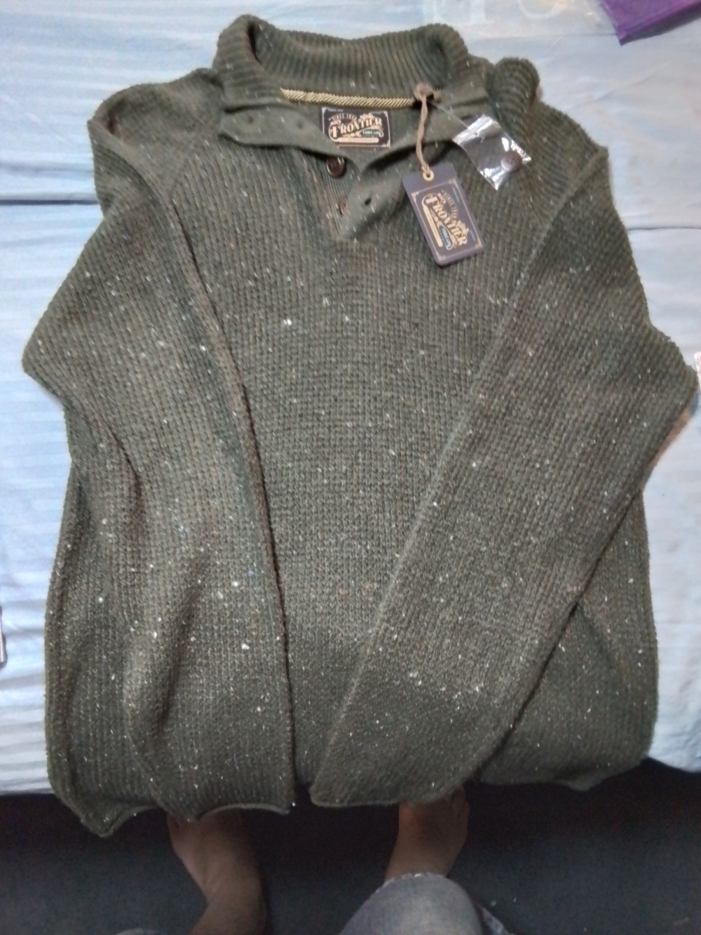 Trotters Men’s Olive Green Ribbed Turtleneck Sweater
